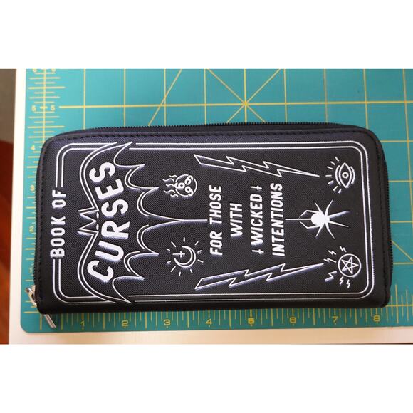 Halloween Witch Costume 10-Pc Set-Witch Hat, Peasant Top, Skirt, Cape, Socks etc - Picture 14 of 15